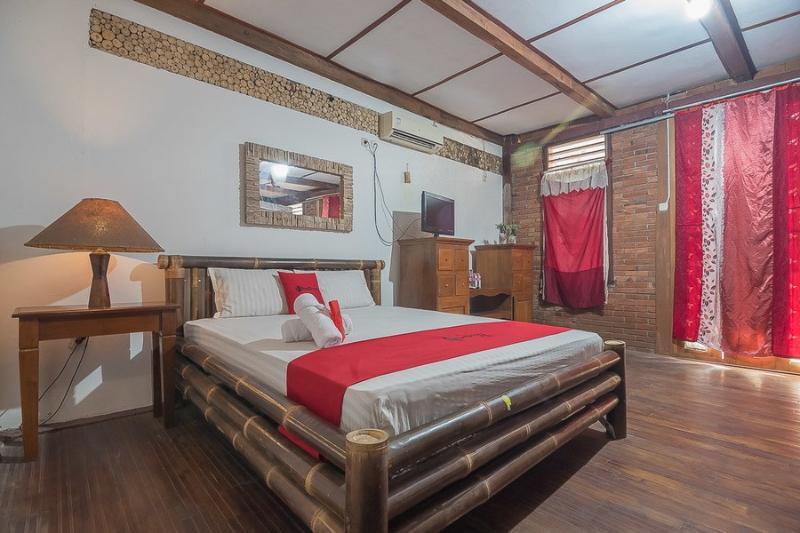 Reddoorz Near Rumah Sakit Wirosaban Salakan Kültér fotó